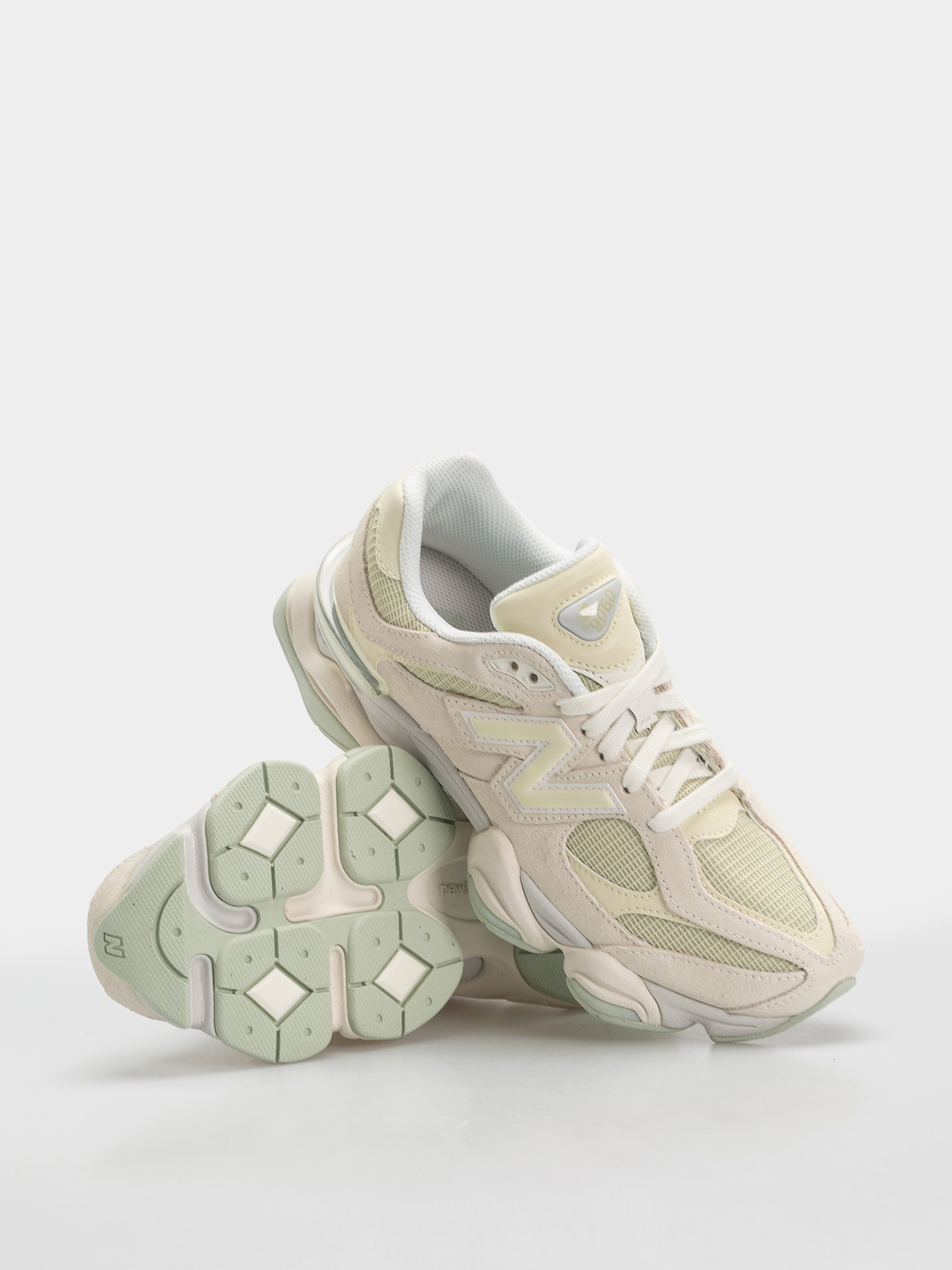 Обувки New Balance 9060 (pistachio butter/angora)