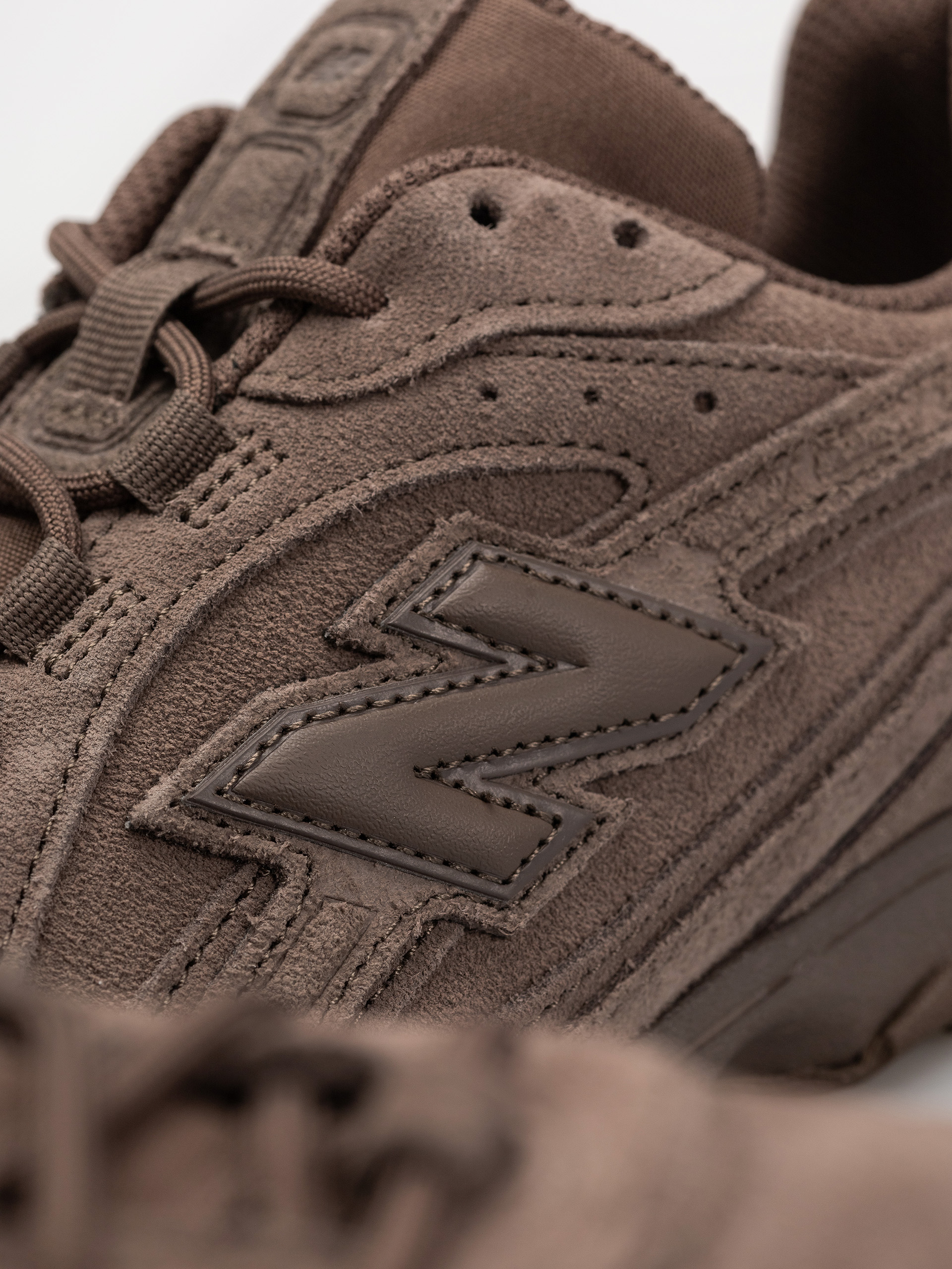 Обувки New Balance 204L (cortado/cortado)