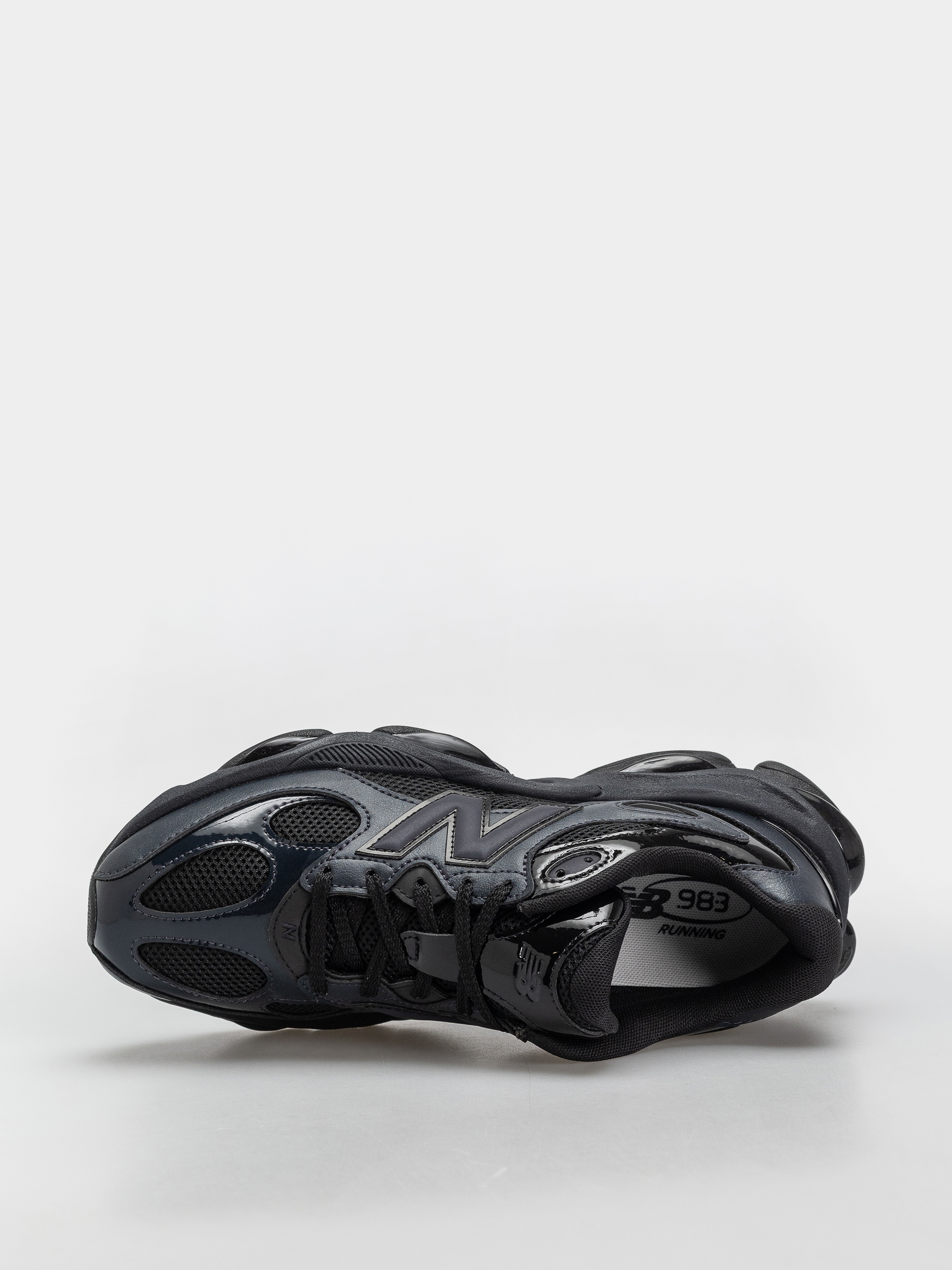 Обувки New Balance 983 (black/dark night)