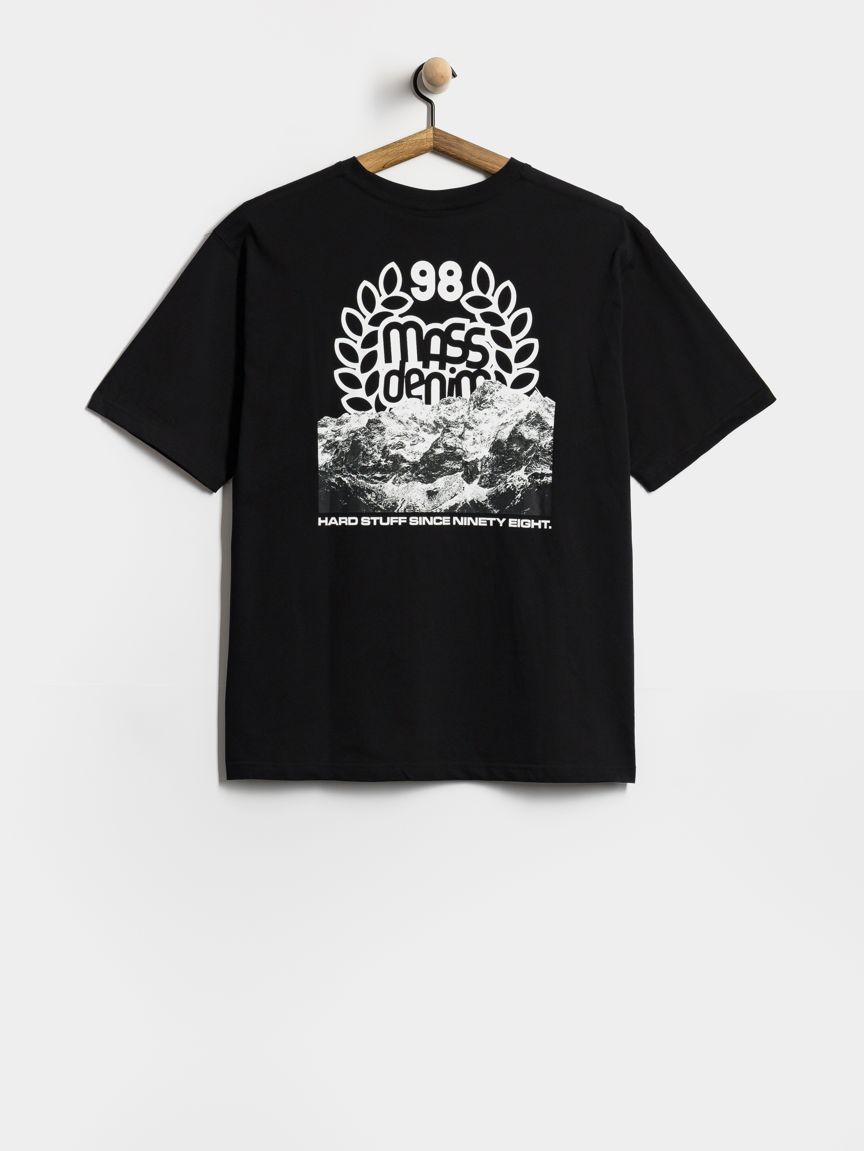 Тениска MassDnm Peak (black)