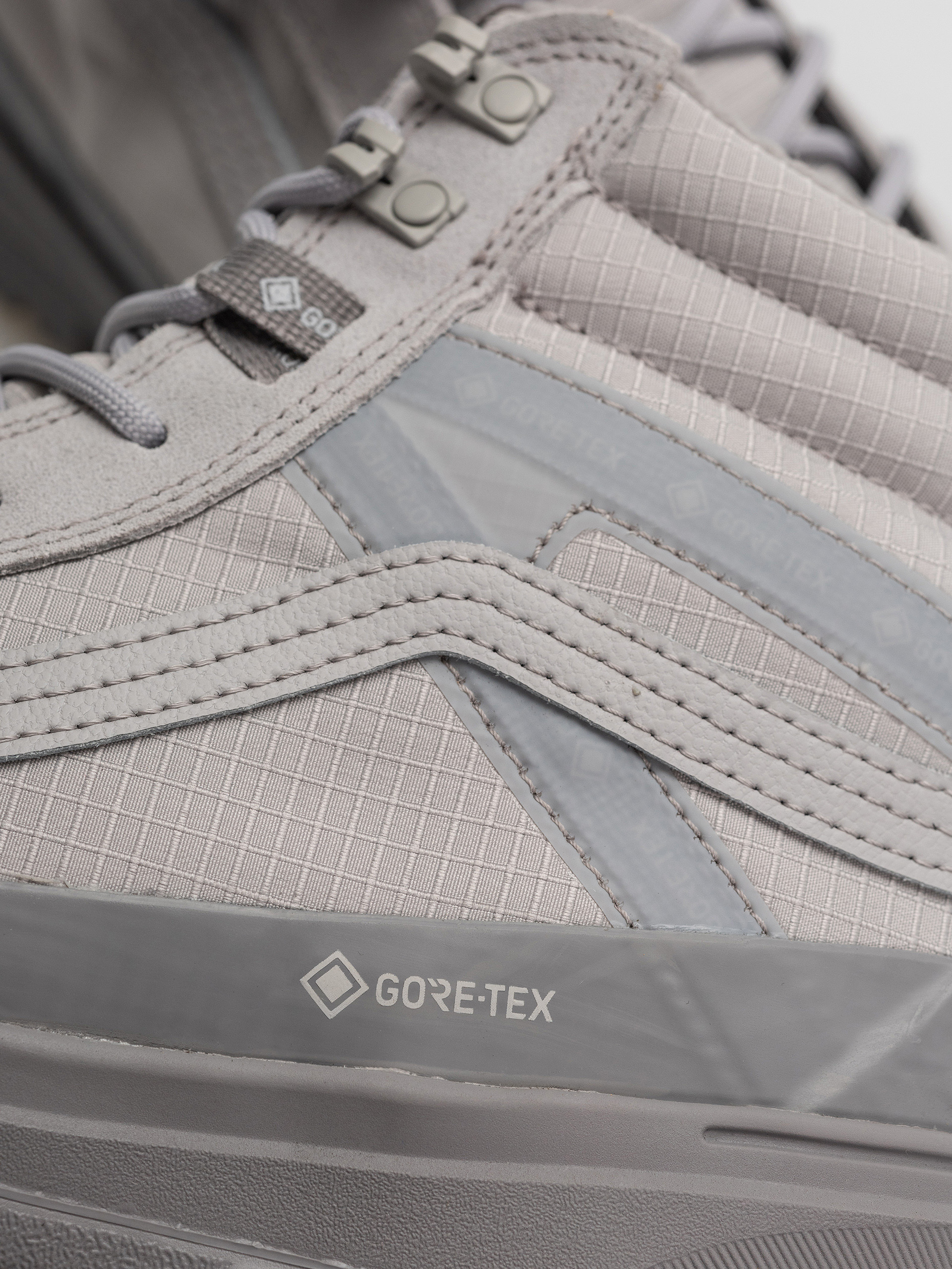 Обувки Vans Sk8 Hi Gore Tex Insulated Mte (light grey)