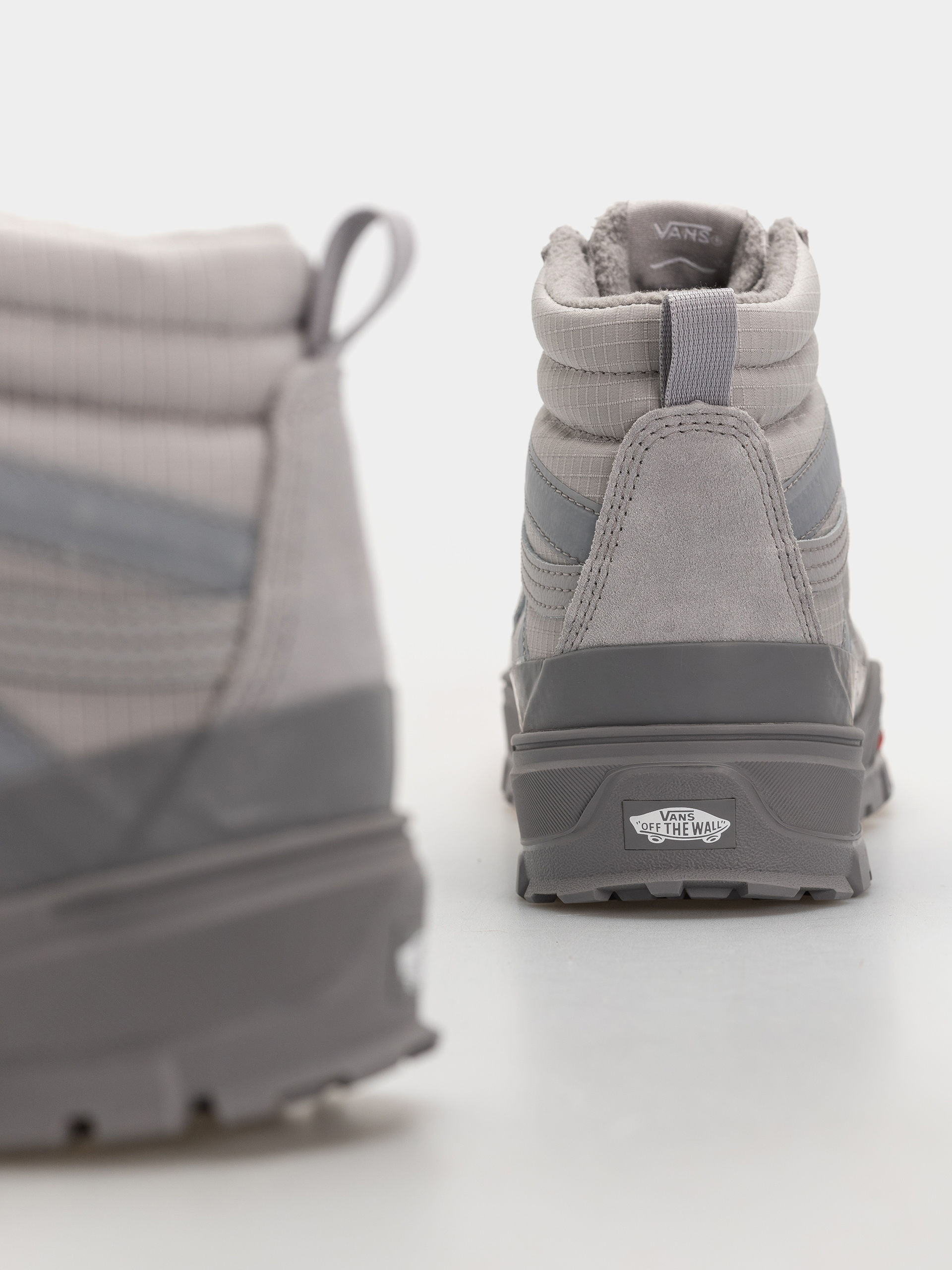 Обувки Vans Sk8 Hi Gore Tex Insulated Mte (light grey)