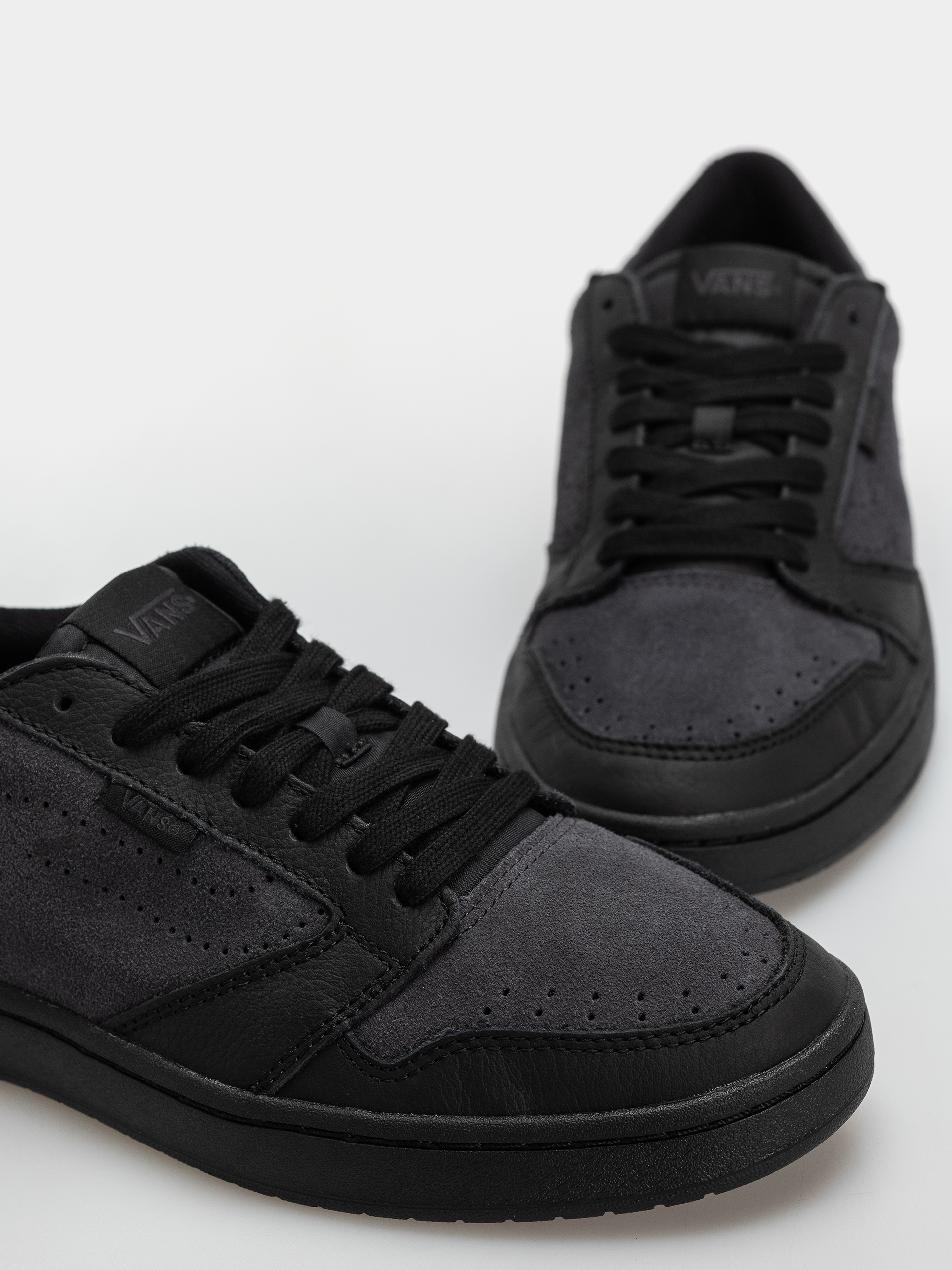 Обувки Vans Court Low (black/gray)
