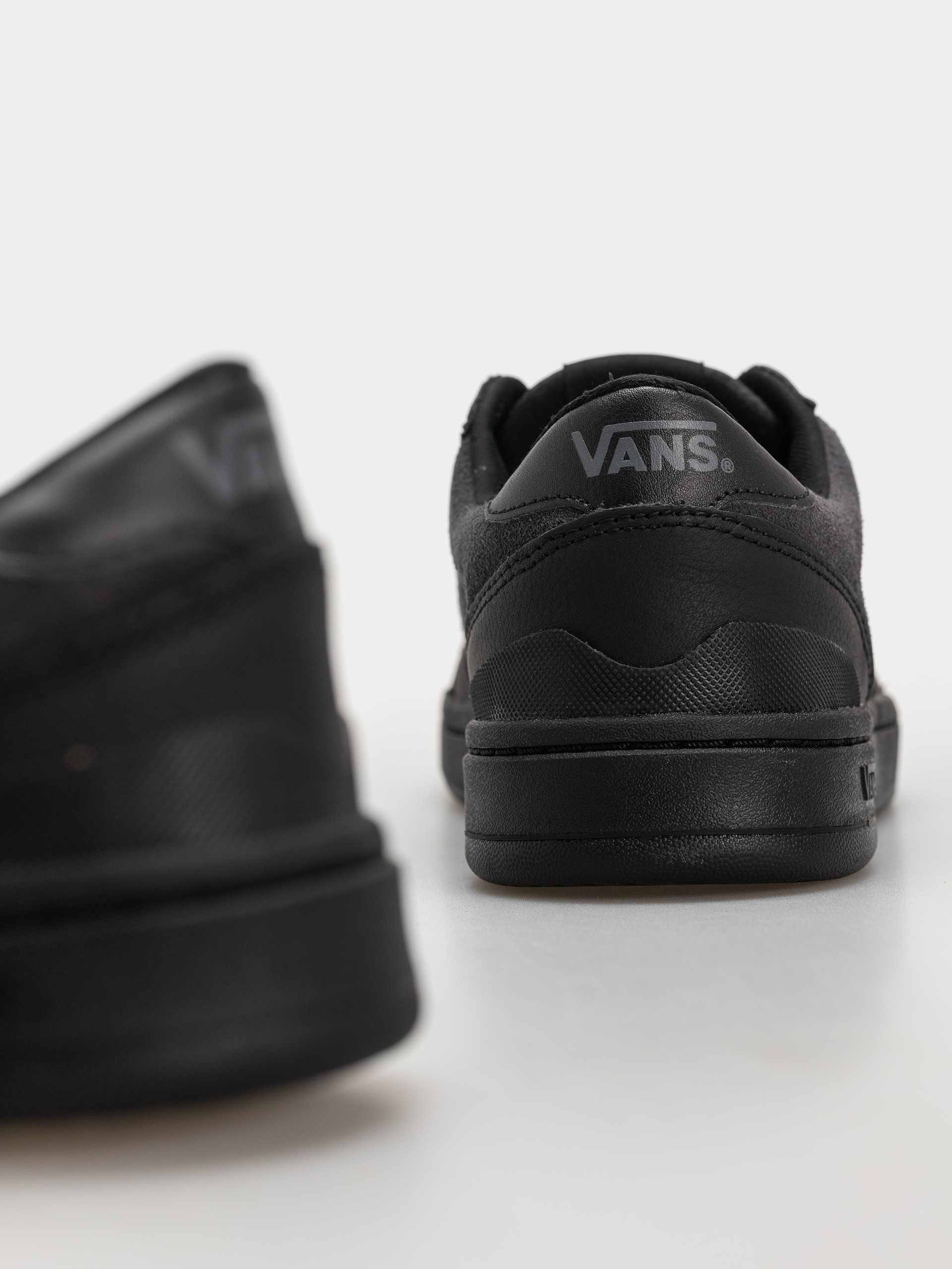 Обувки Vans Court Low (black/gray)