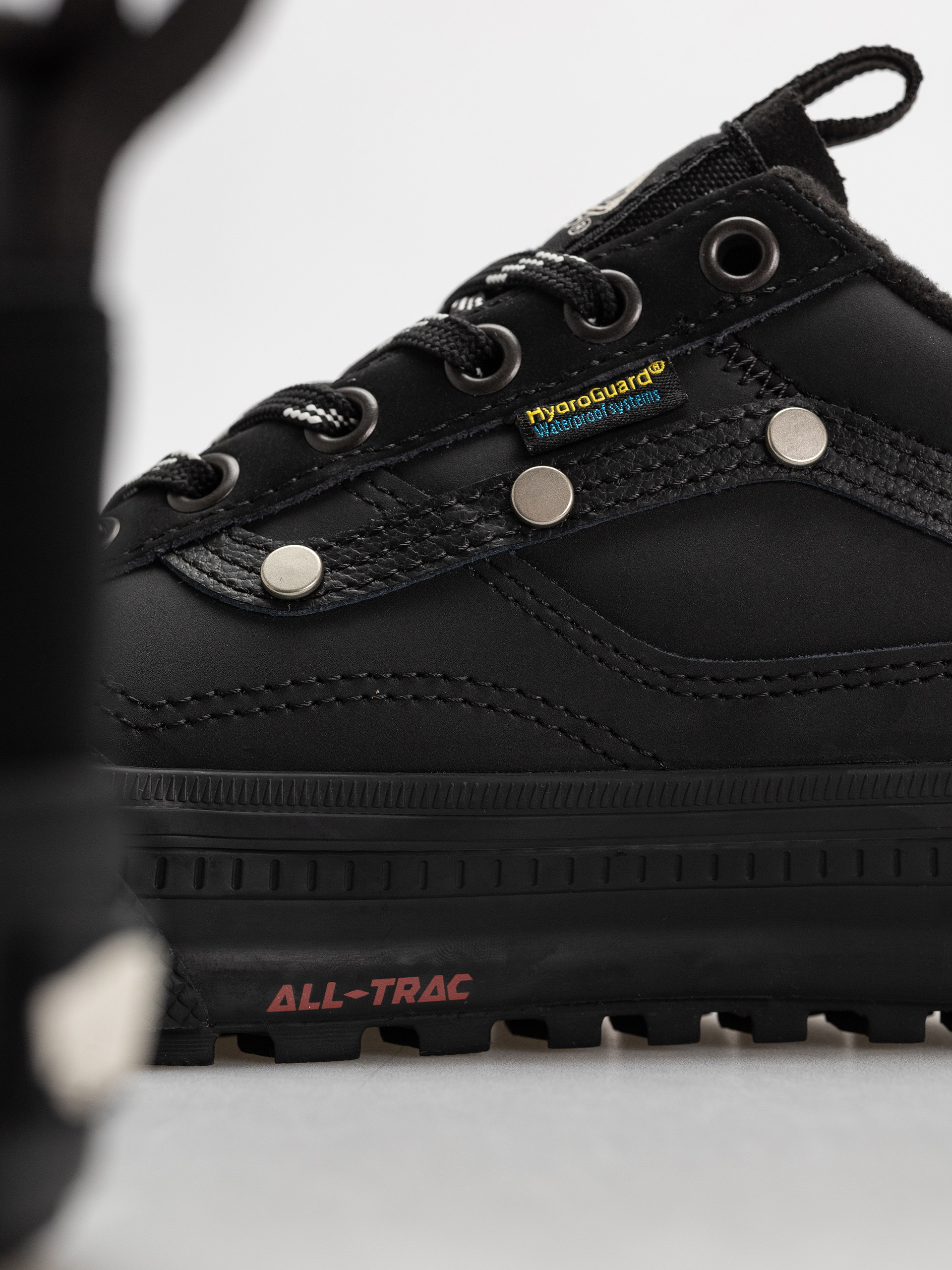 Обувки Vans Old Skool Waterproof Insulated Mte (black)