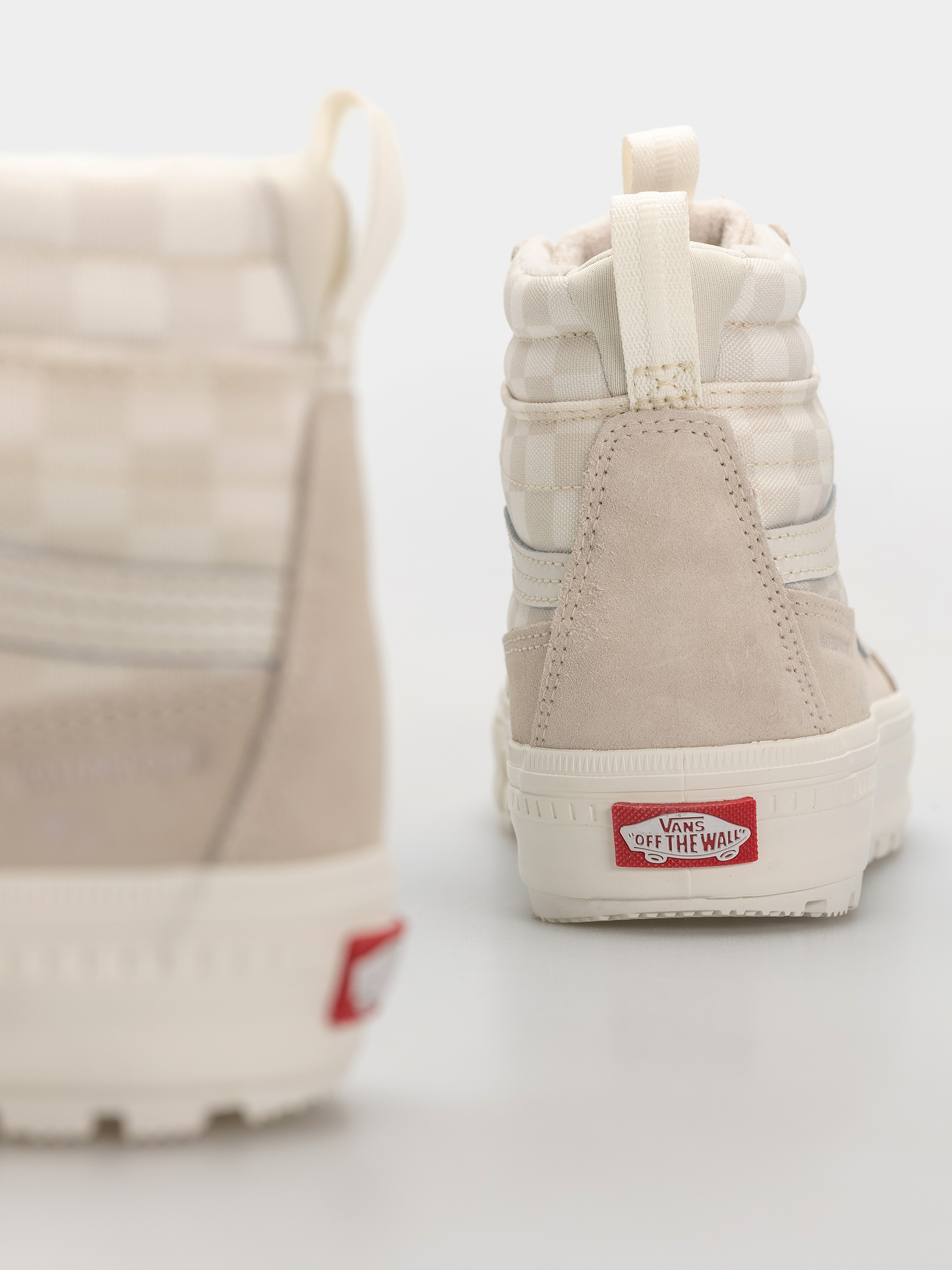 Обувки Vans Sk8 Hi Waterproof Insulated Mte (turtledove)
