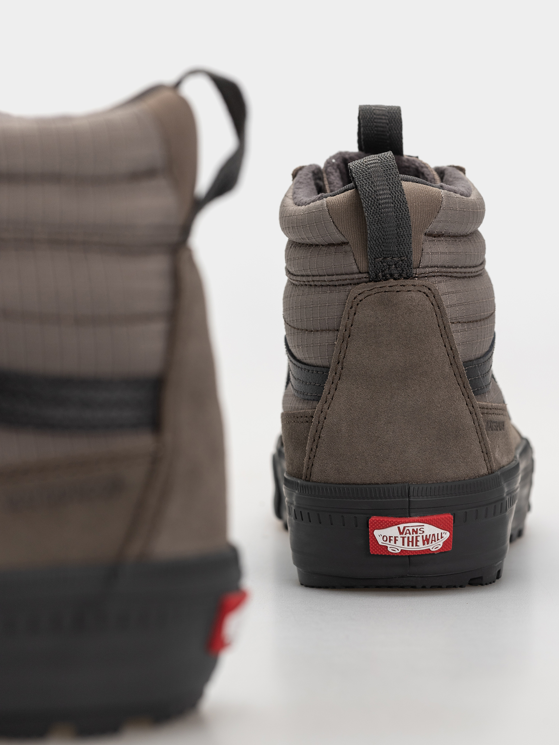 Обувки Vans Sk8 Hi Waterproof Insulated Mte (bungee cord)