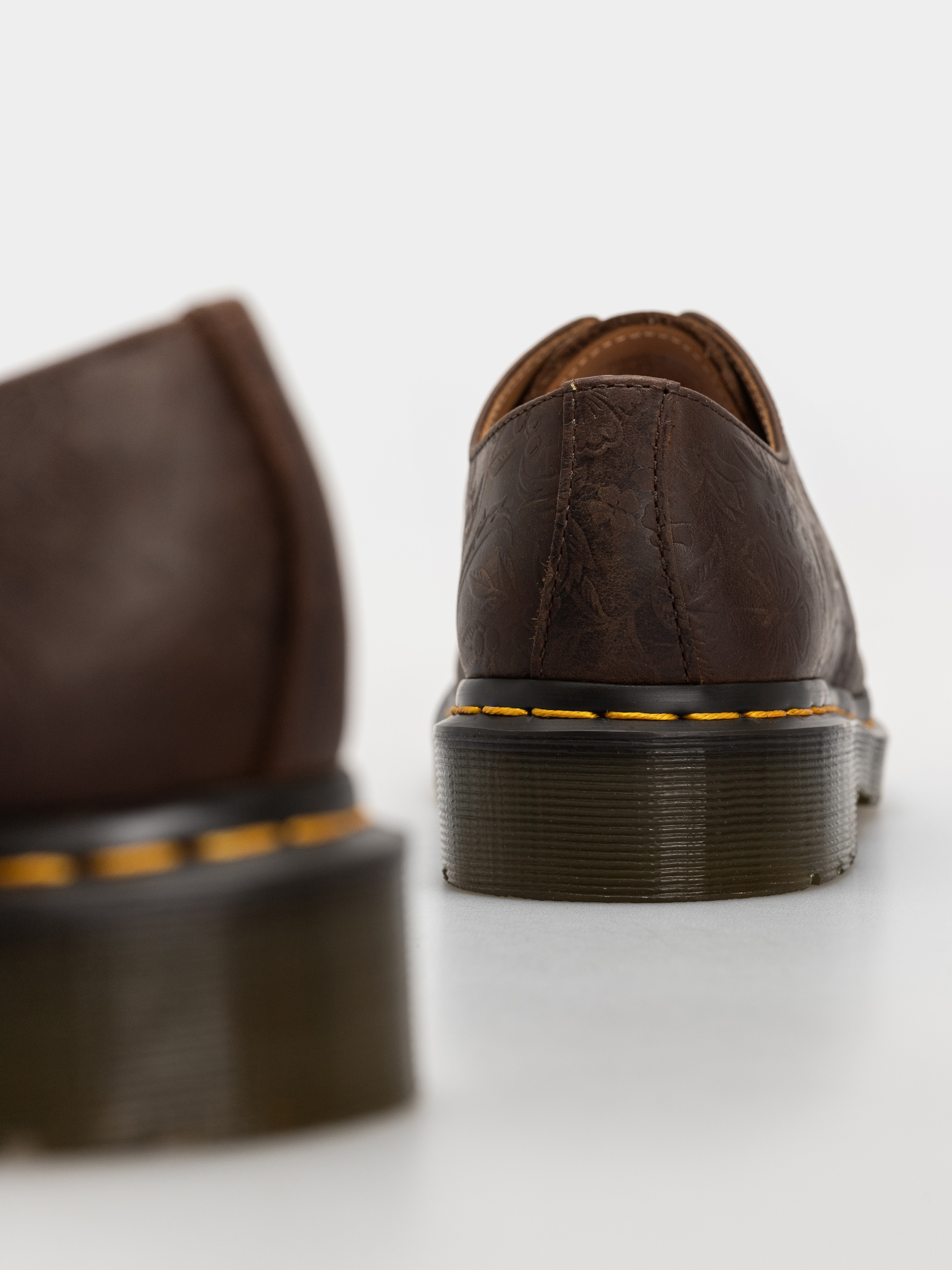 Обувки Dr. Martens 1461 Emboss Floral Wmn (dark brown)