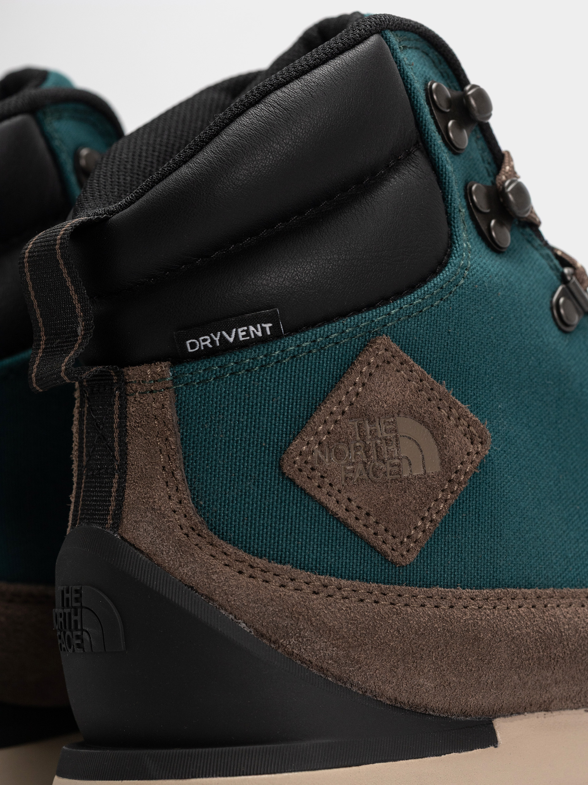 Обувки The North Face Back To Berkeley Iv Textile Wp (pacific teal/smokey bro)