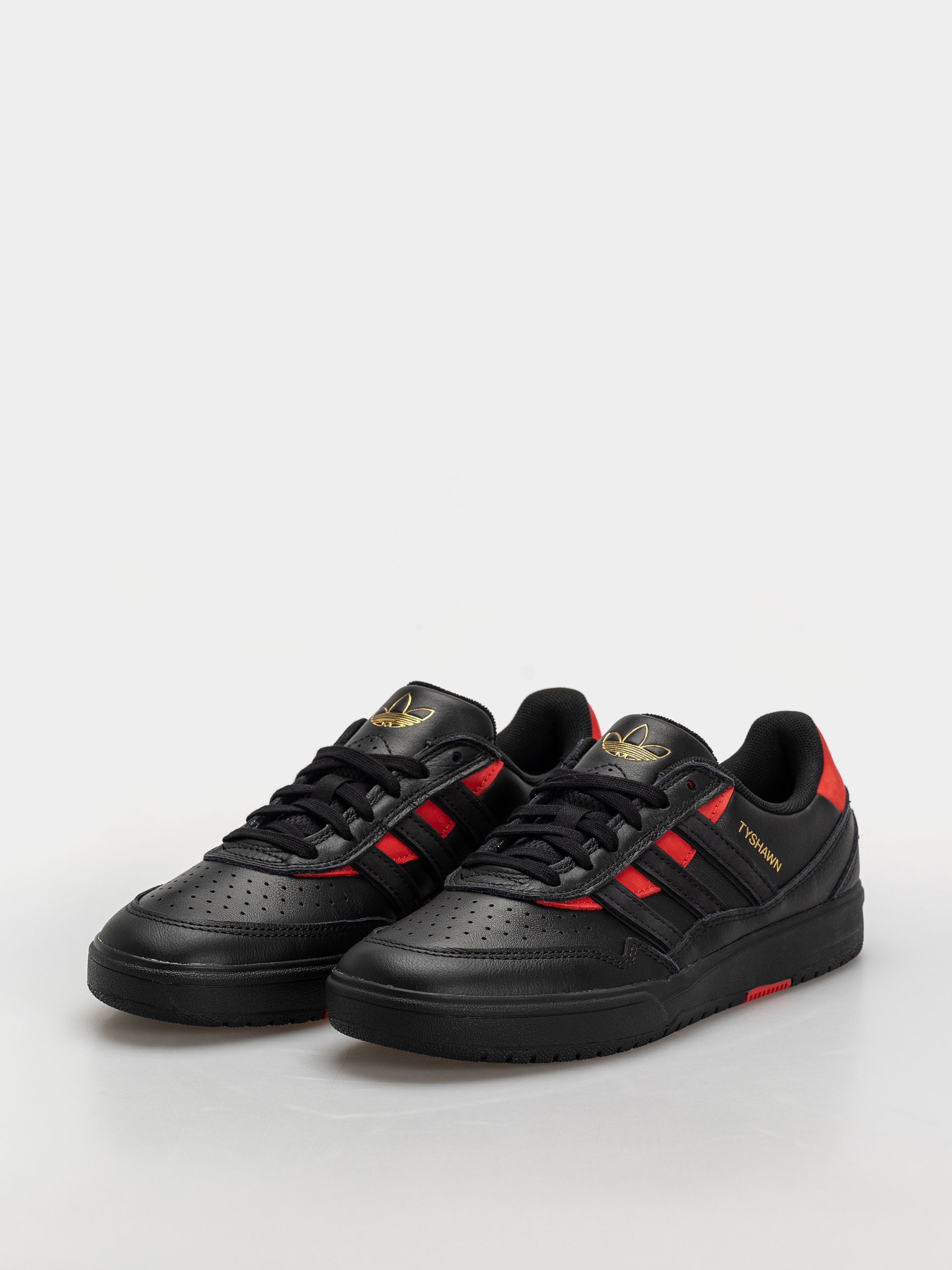 Обувки adidas Tyshawn II (cblack/cblack/betsca)