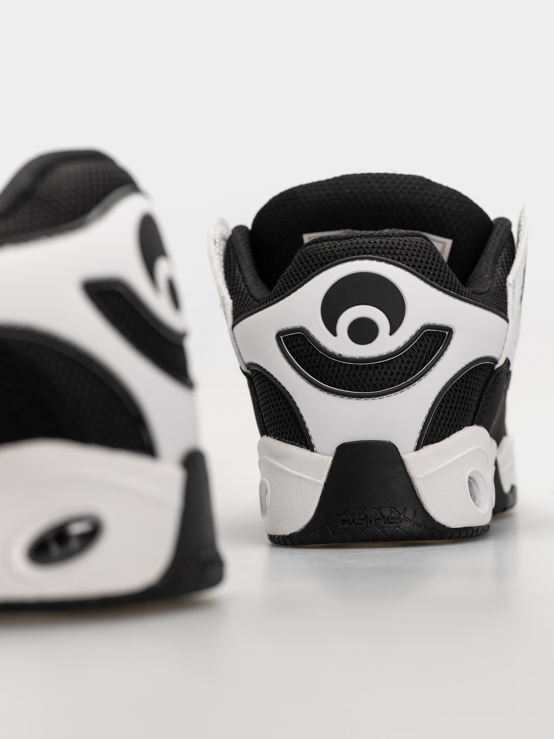 Обувки Osiris D3 OG (black/white/zigzag)
