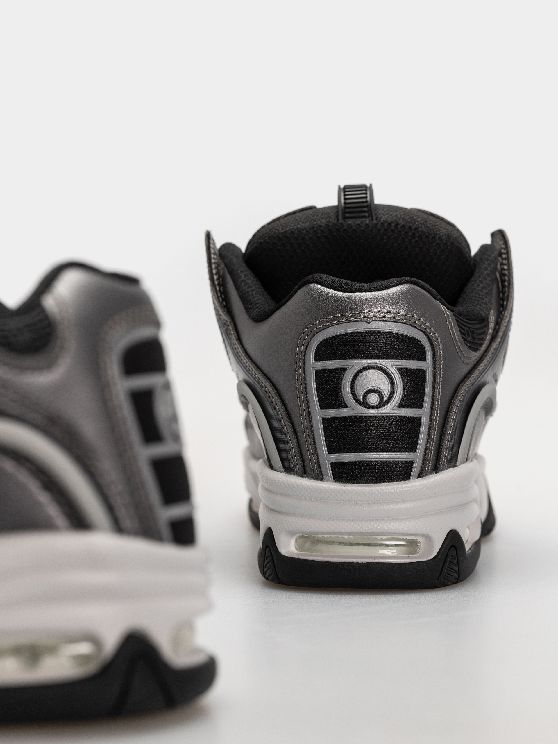 Обувки Osiris D3 2001 (grey/black/white)