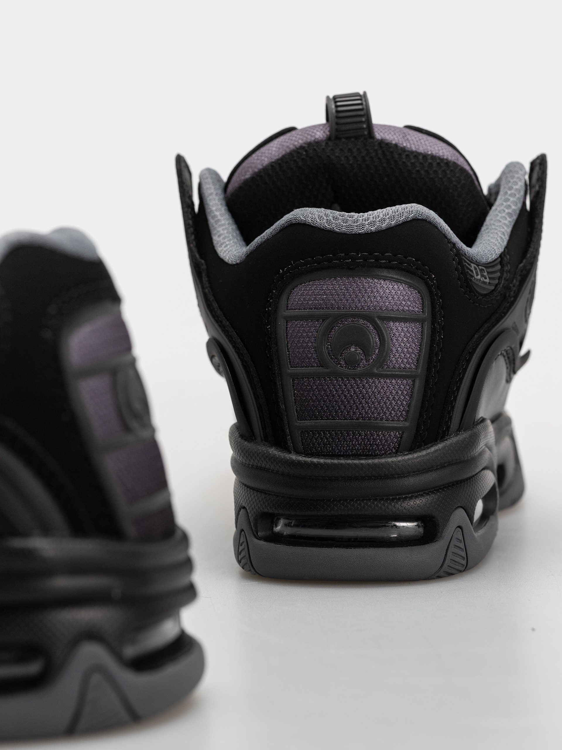 Обувки Osiris D3 2001 (black/charcoal/zigzag)