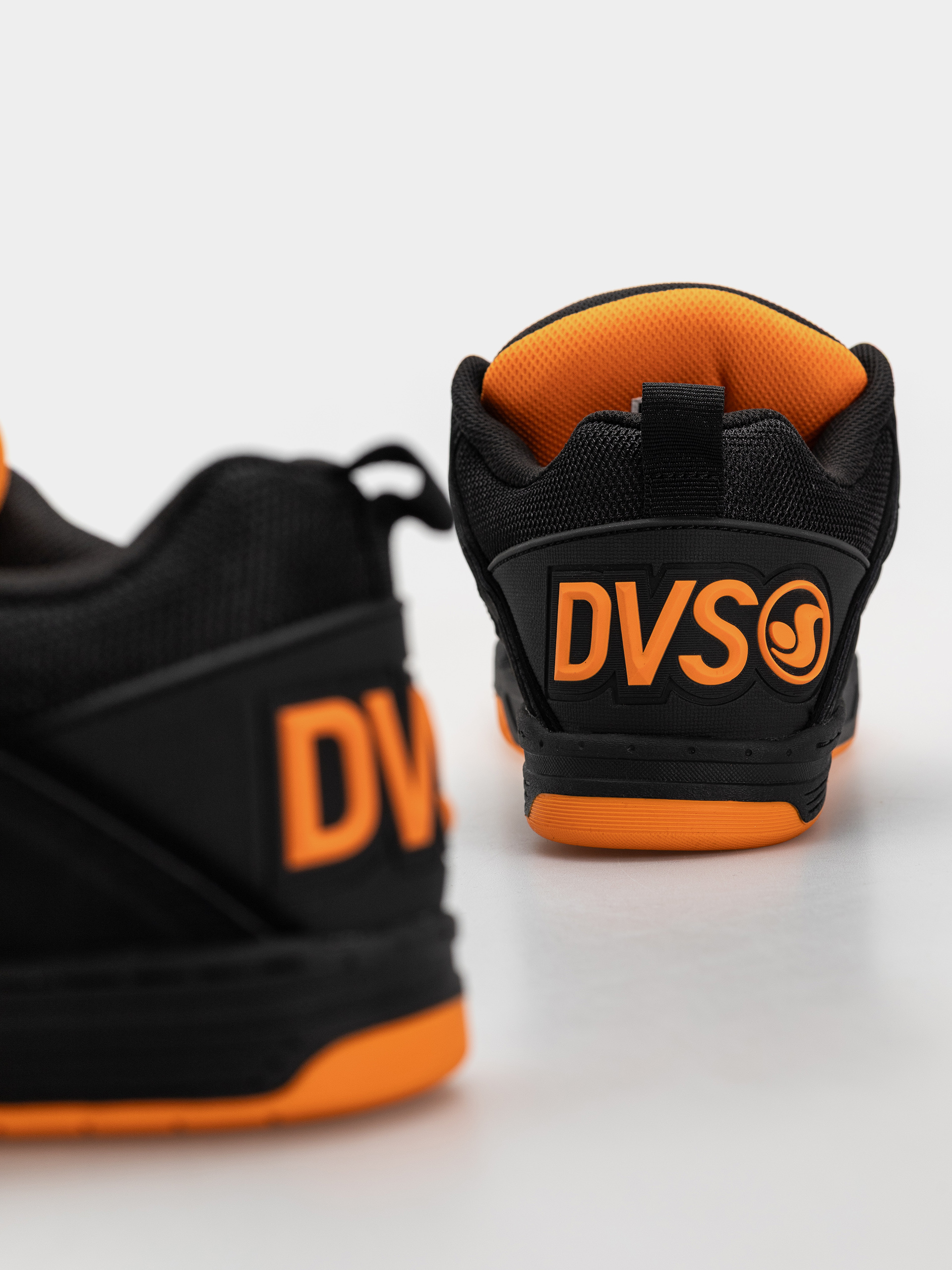 Обувки DVS Comanche (black/charcoal/orange)