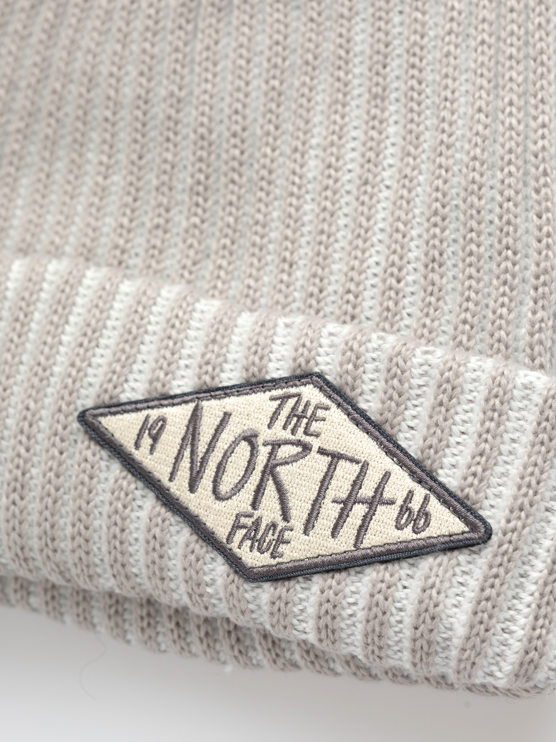 Шапка The North Face Salty Lined Se (stone slab/tnf 66 patch)