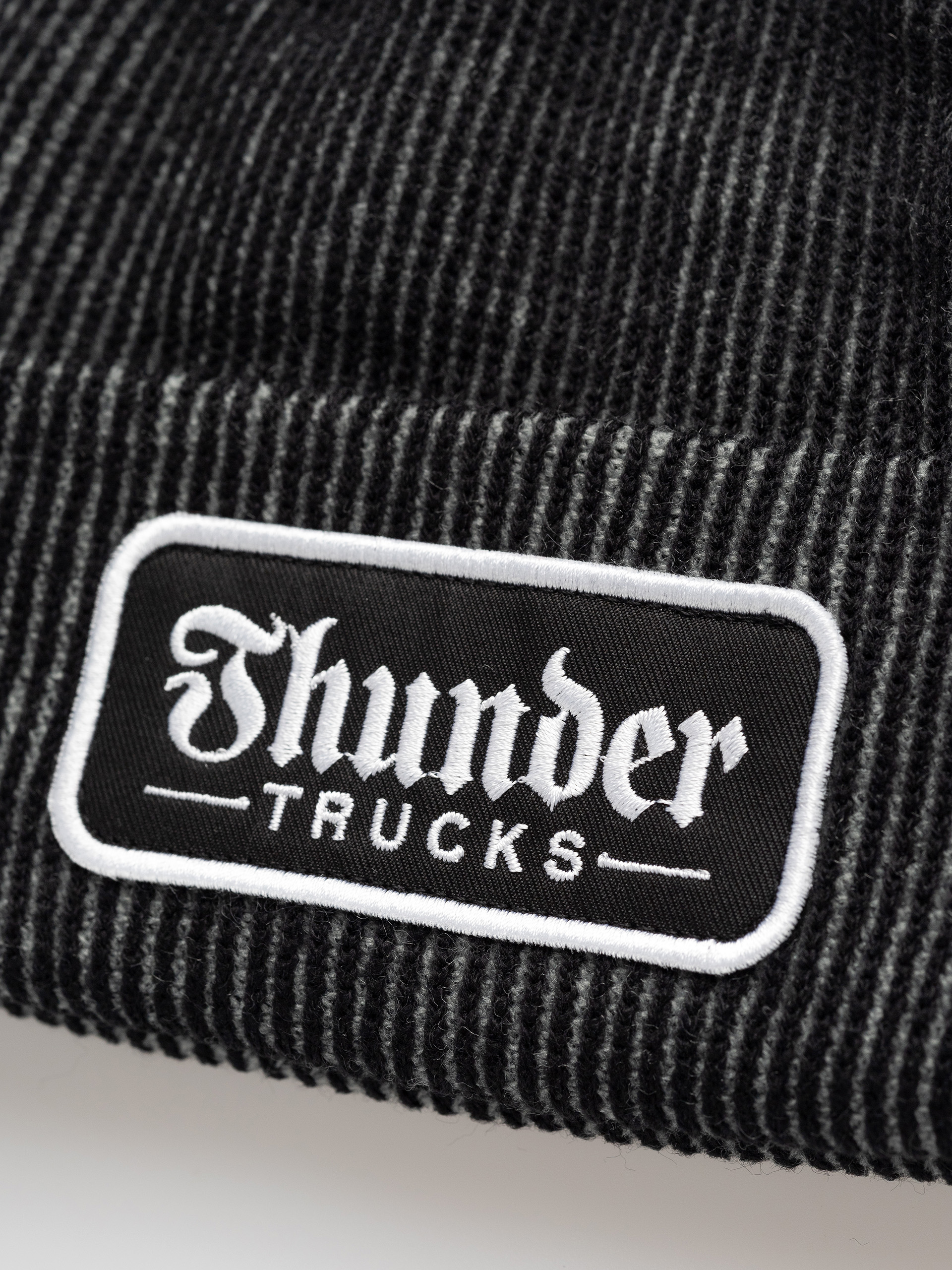 Шапка Thunder Script Patch (grey/black/white)