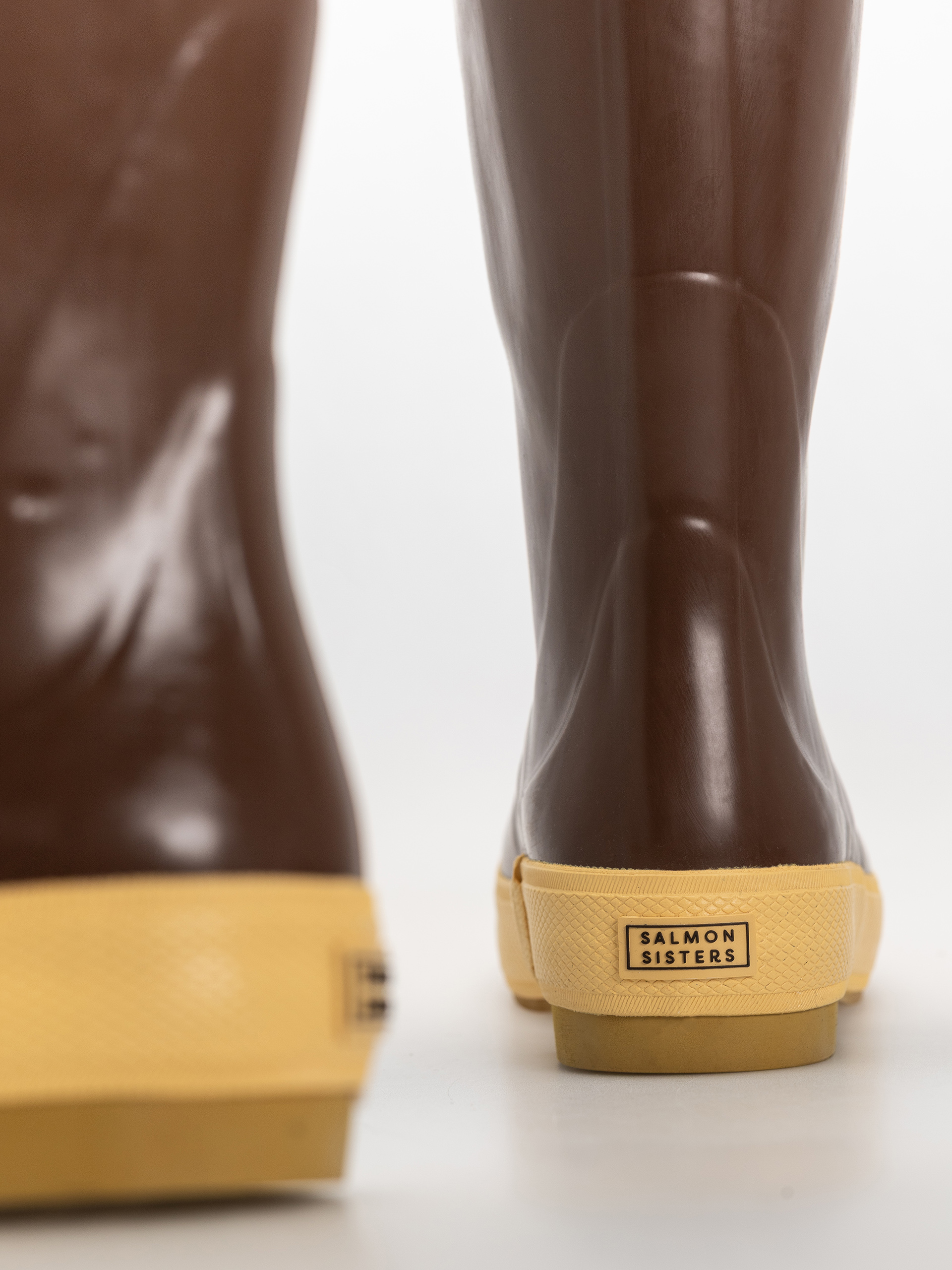 Обувки Xtratuf Salmon Sisters 15 Legacy Boot Wmn (brown tin fish)