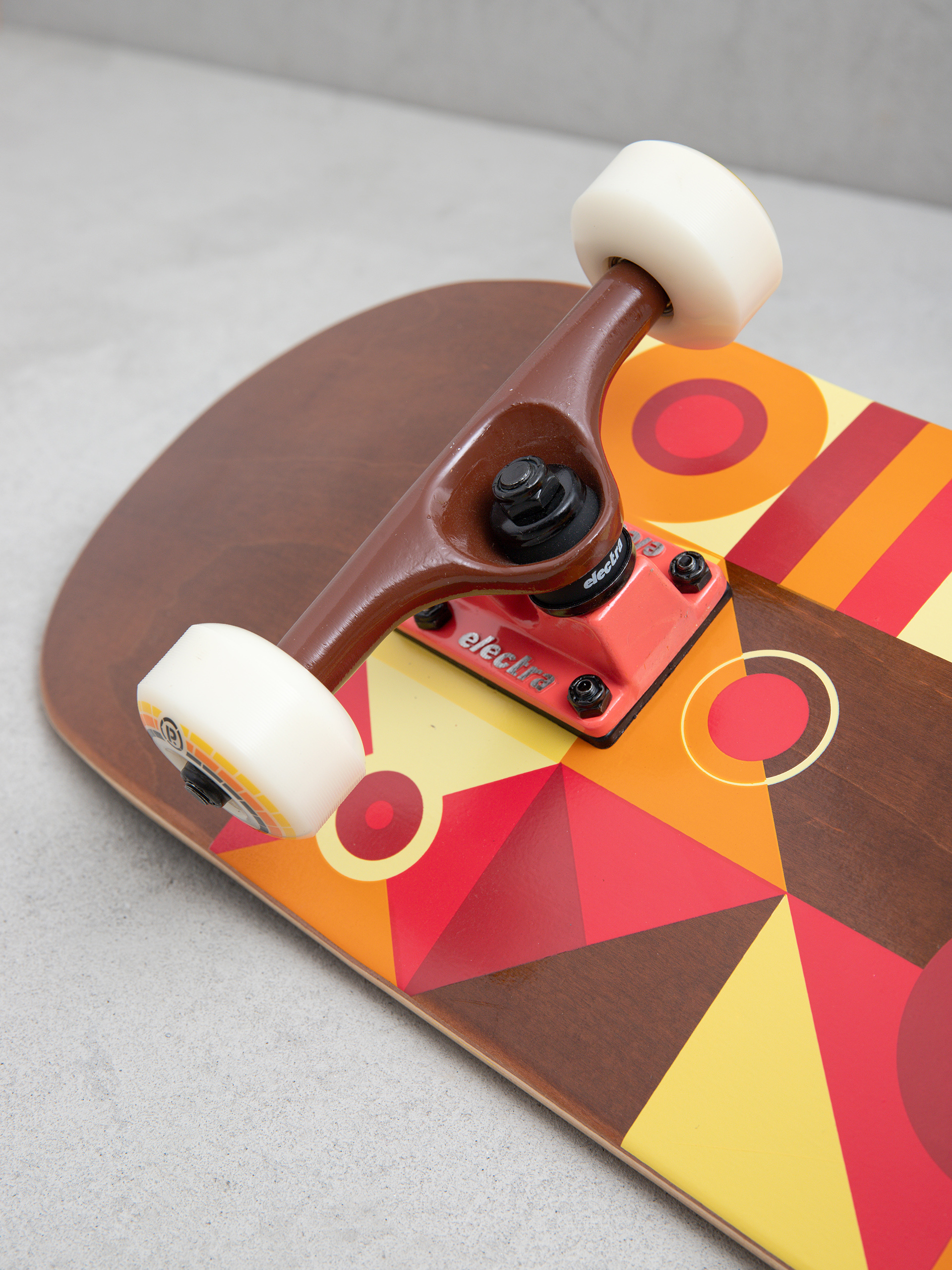 Скейтборд Cartel Skateboards Misterio (deep brown)