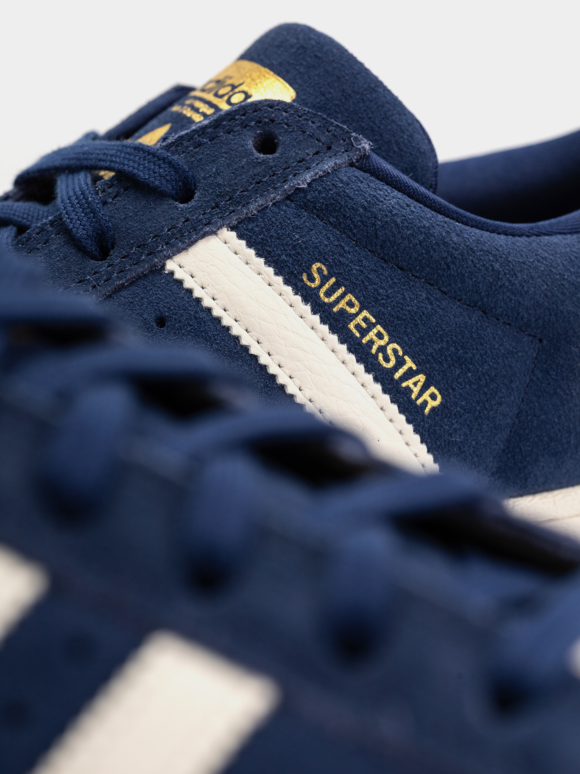 Обувки adidas Superstar Adv (dkblue/cwhite/goldmt)