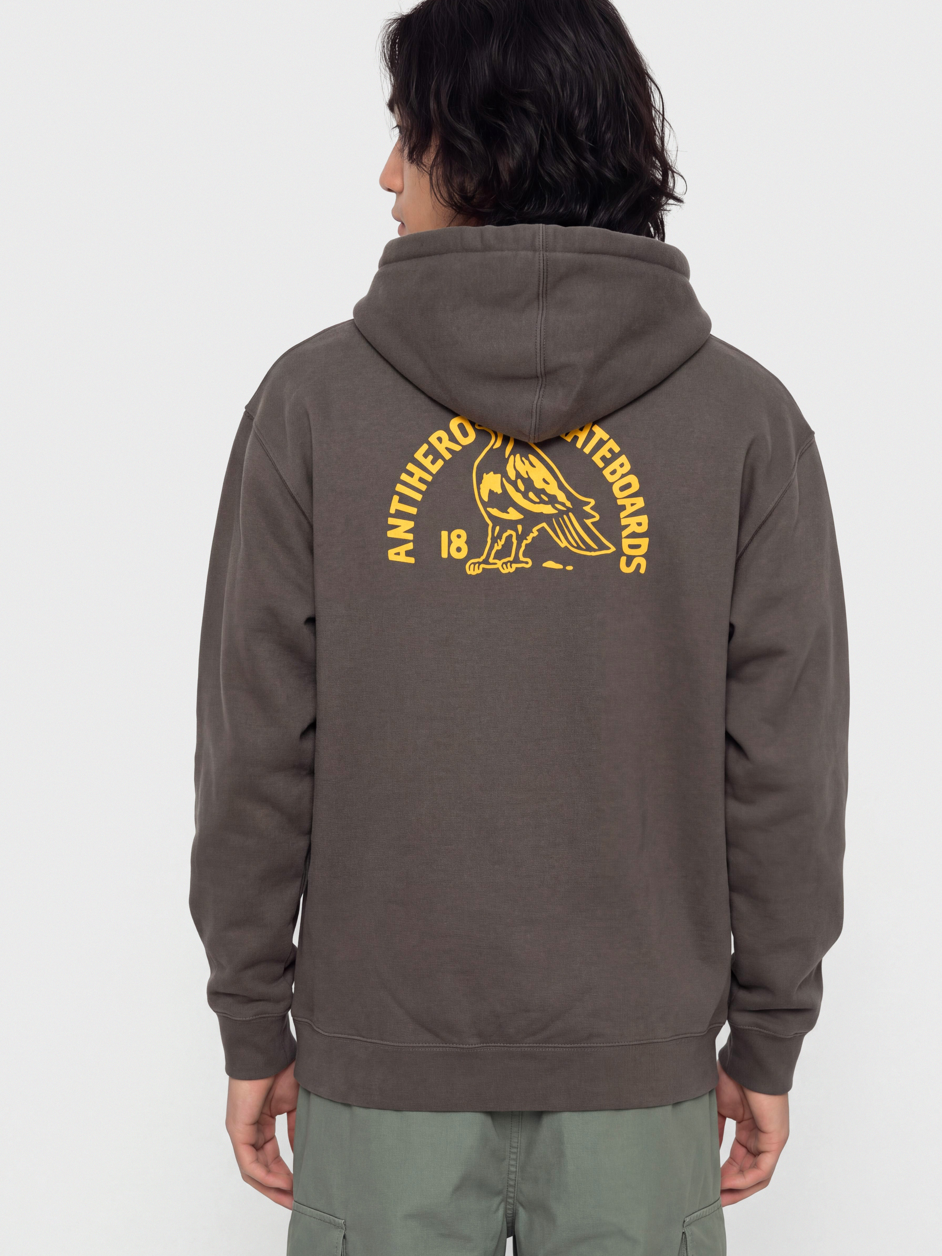 Суитшърт с качулка Antihero Clubhouse HD (charcoal solid w/yellow prints)