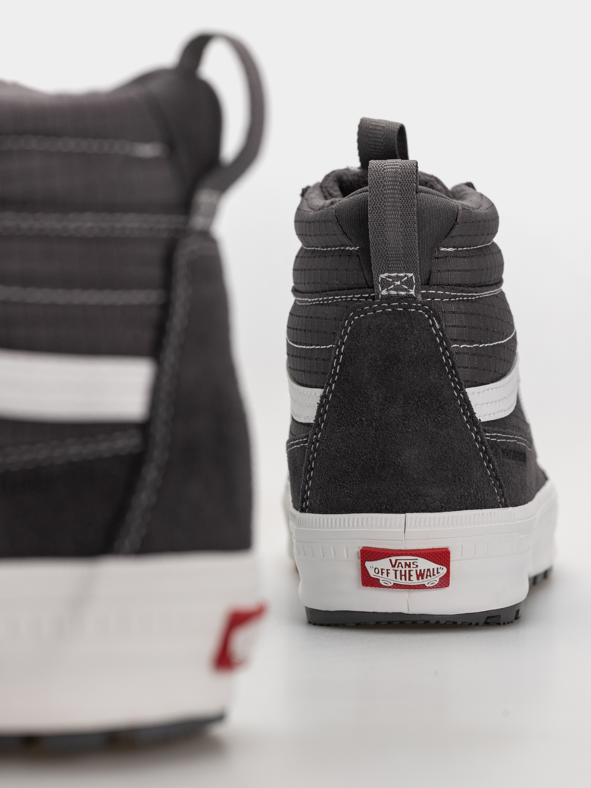 Обувки Vans Sk8 Hi Waterproof Insulated Mte (asphalt)