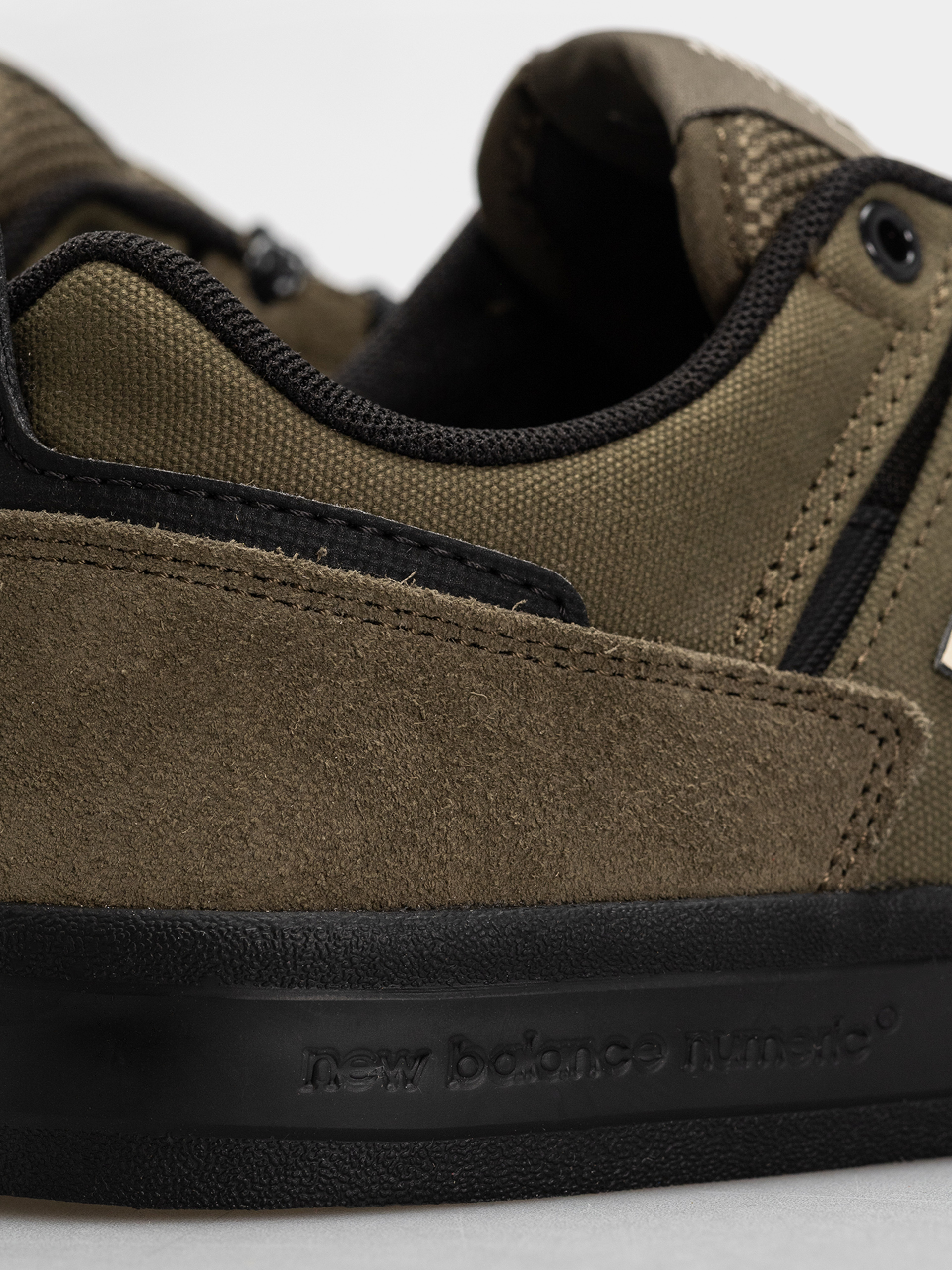 Обувки New Balance 306 (dark moss/black)