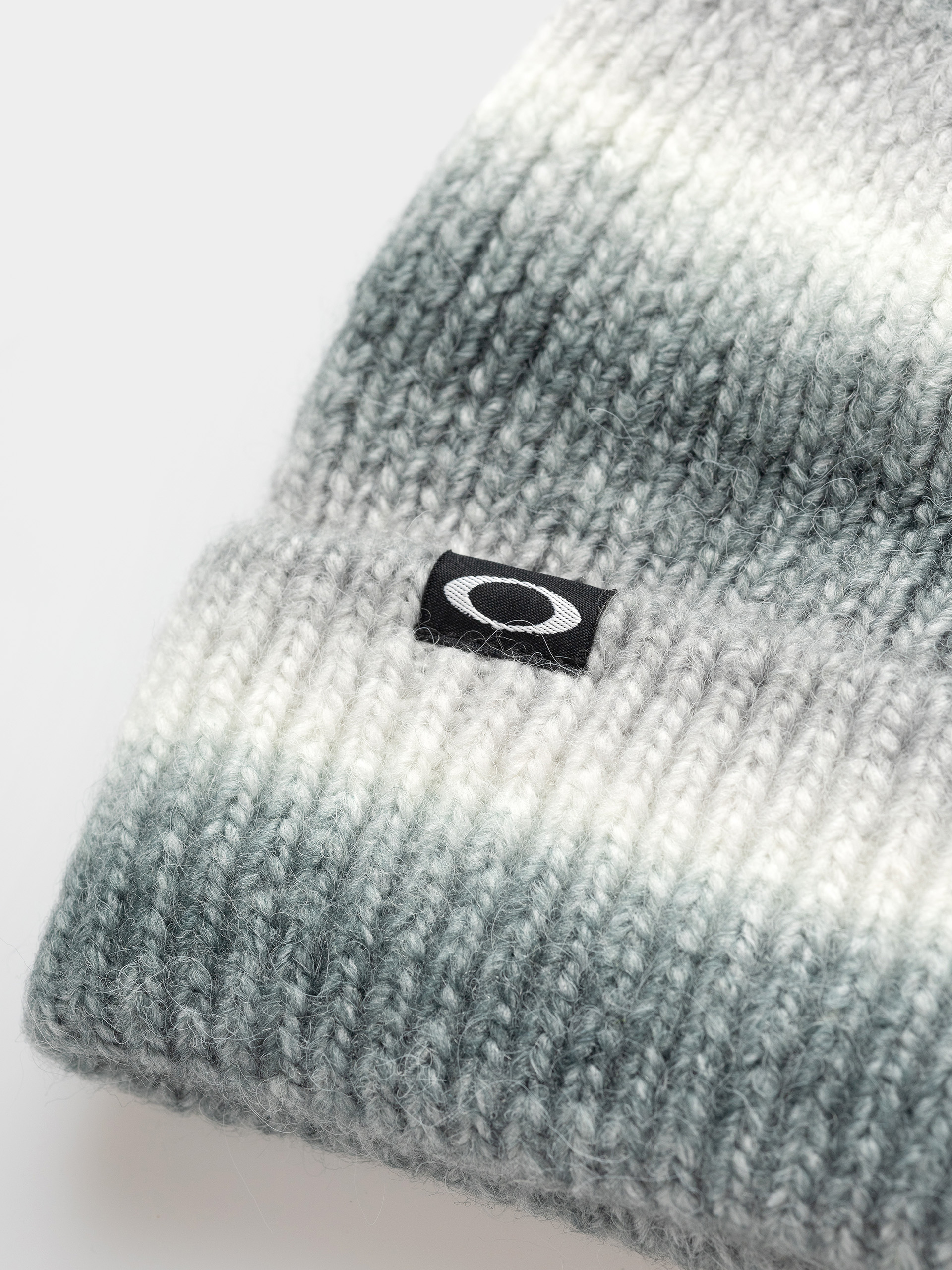 Шапка Oakley Ellipse Gradient (black gradient)
