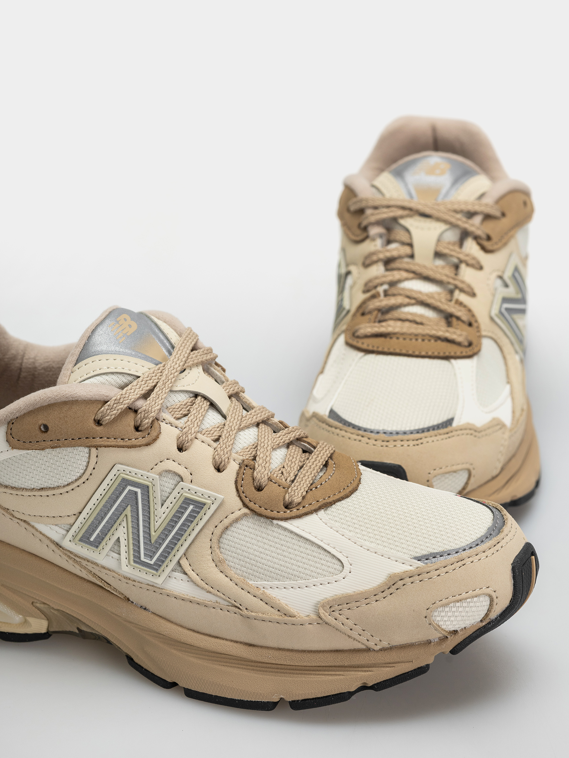 Обувки New Balance 2010 (sandstone/bone)