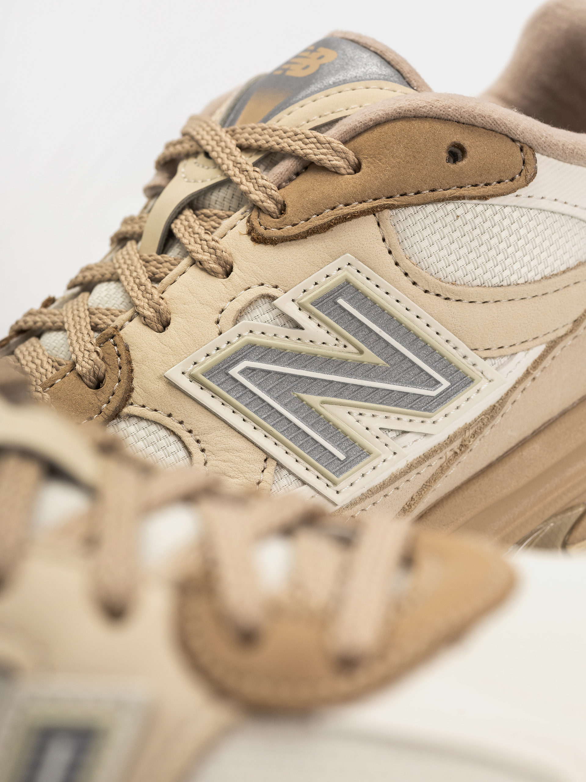 Обувки New Balance 2010 (sandstone/bone)