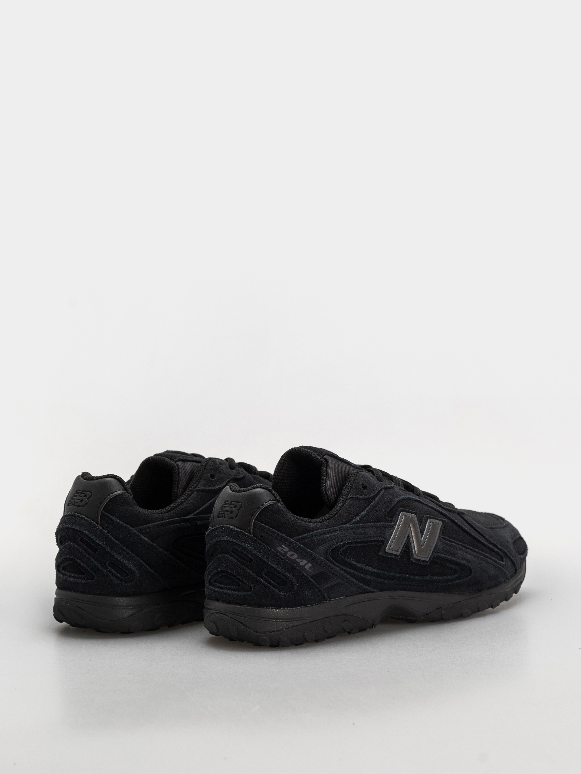 Обувки New Balance 204L (black/black cement)
