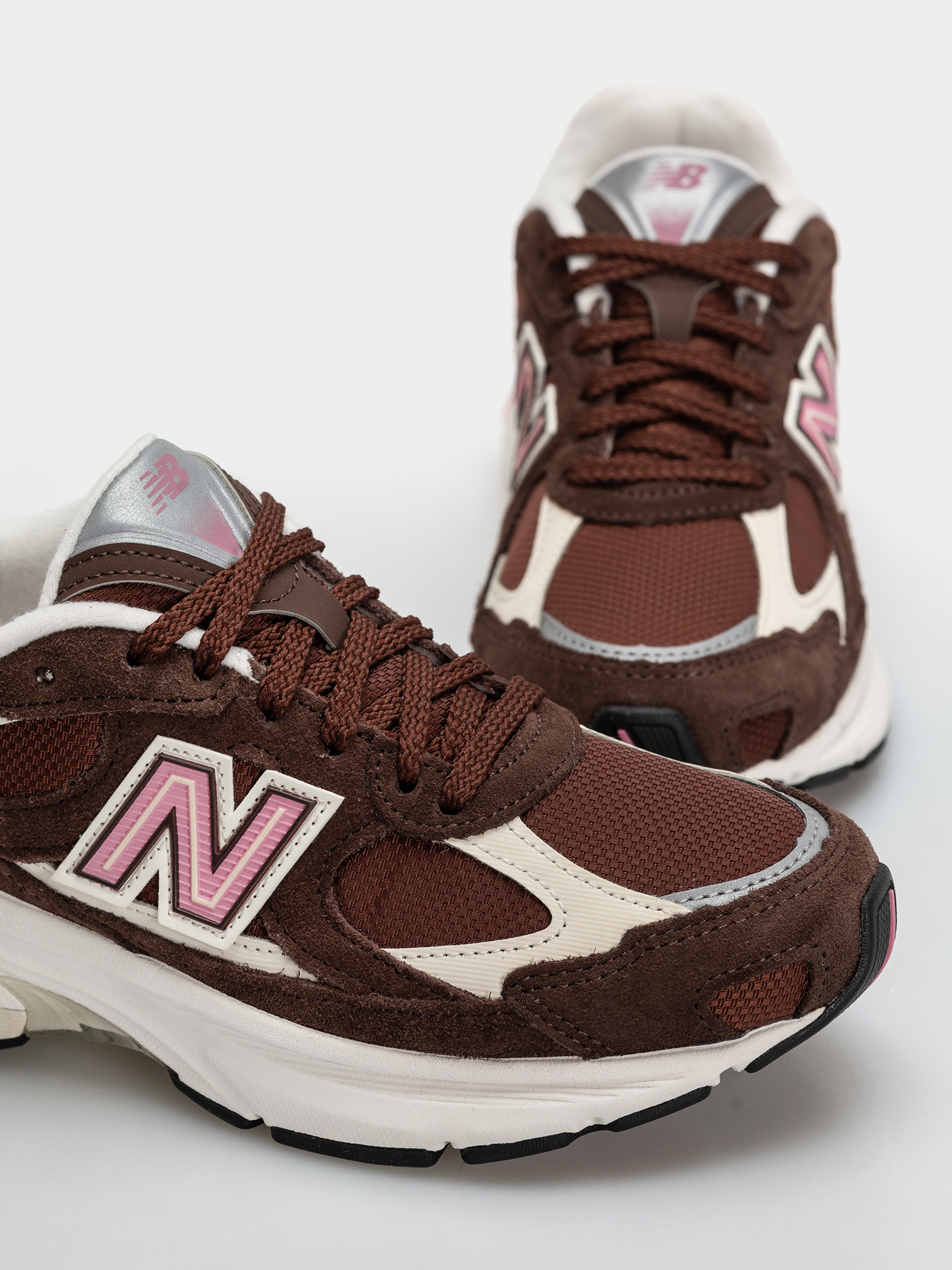Обувки New Balance 2010 (pumpernickel/pink eraser)