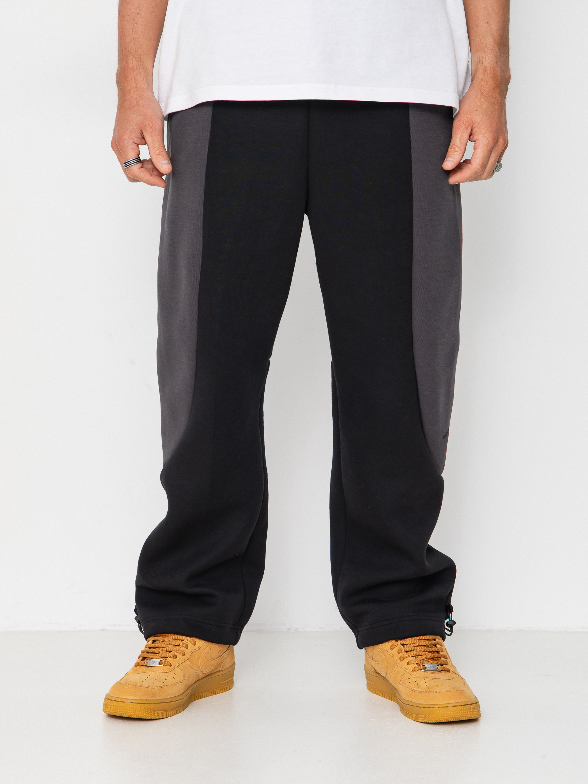Панталони Nike SB Nike Tech (black/anthracite/black)
