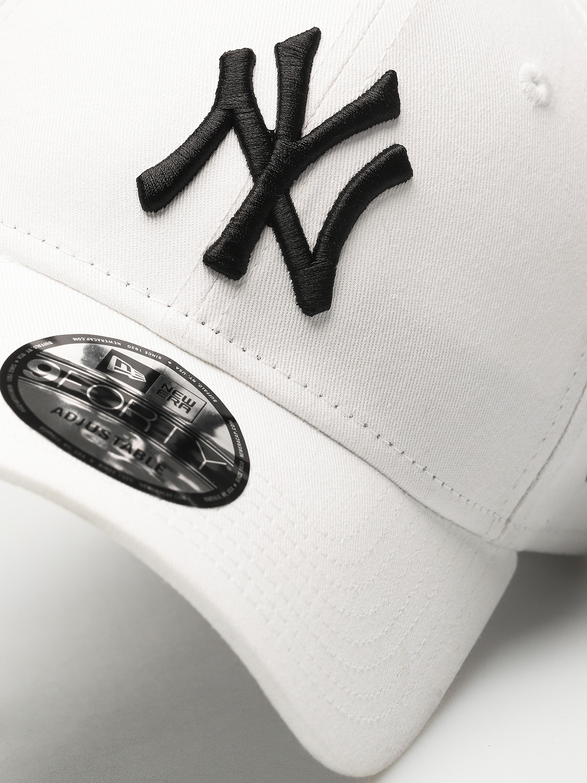 Шапка с козирка New Era League Basic New York Yankees ZD (white)