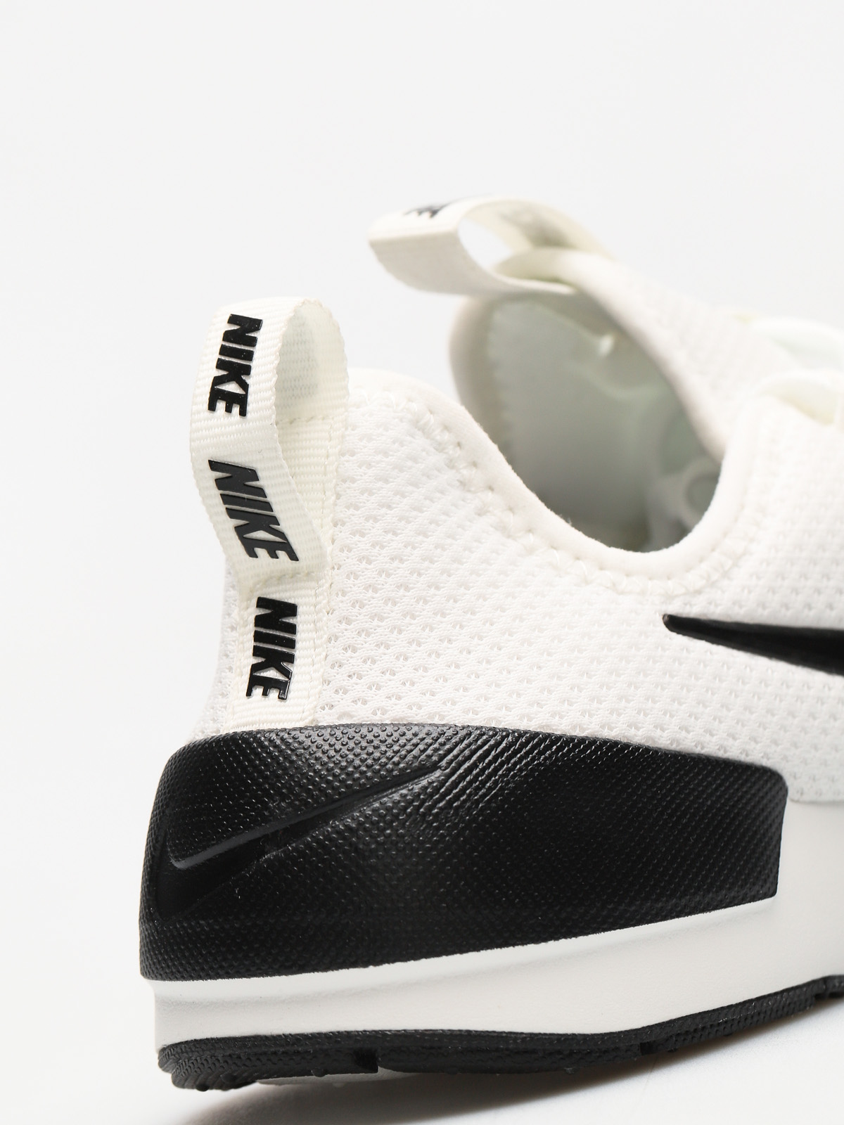 Обувки Nike Ashin Modern Wmn (summit white/black)